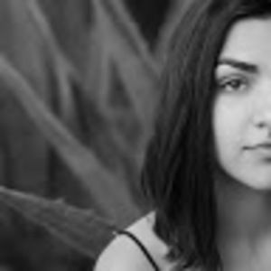 Meet your Posher, Chloe